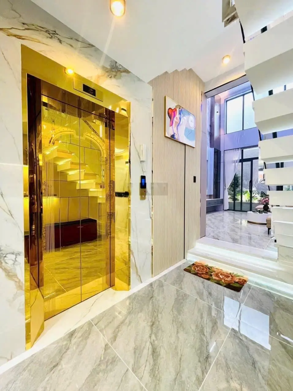 Bán nhà HXH 8m oto thông hẻm 319/47 Lê Văn Thọ P9 4 tầng 4PN 6WC có thang máy 4x18m full nội thất