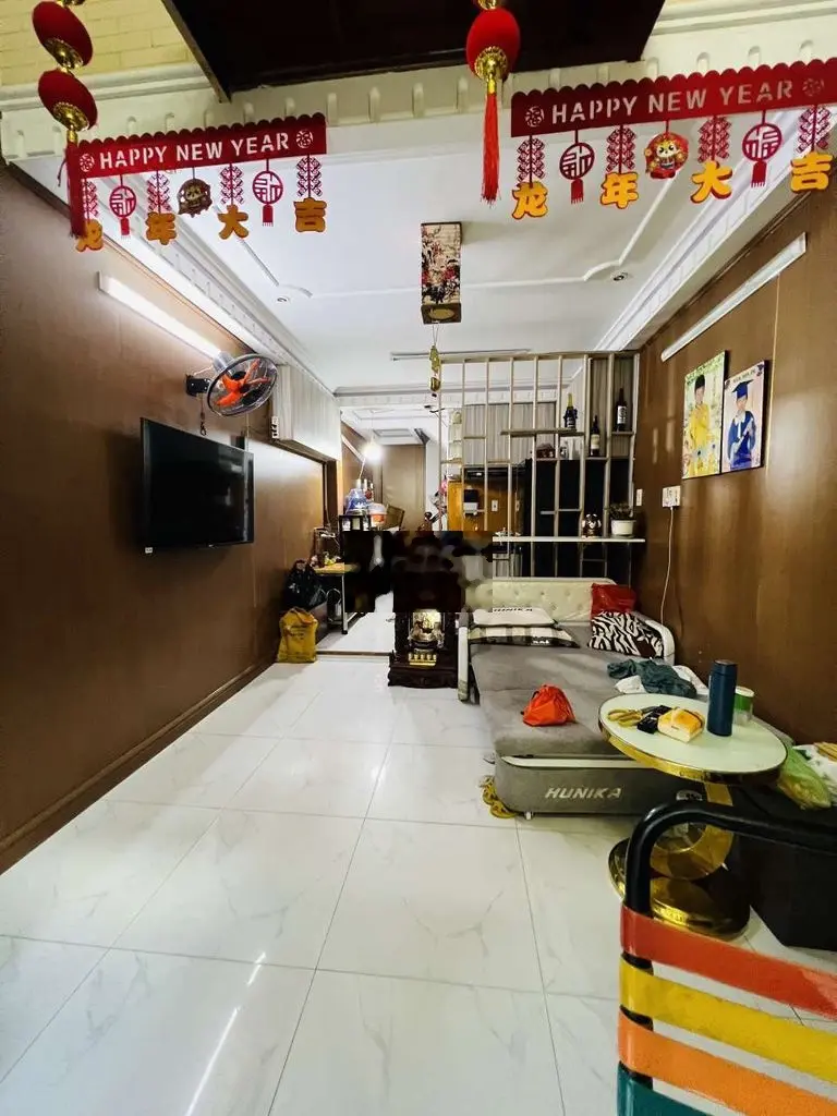 Bán nhà giá 5,35 tỷ, diện tích 28 m2, tại Nguyễn Tiểu La, phường 8, quận 10