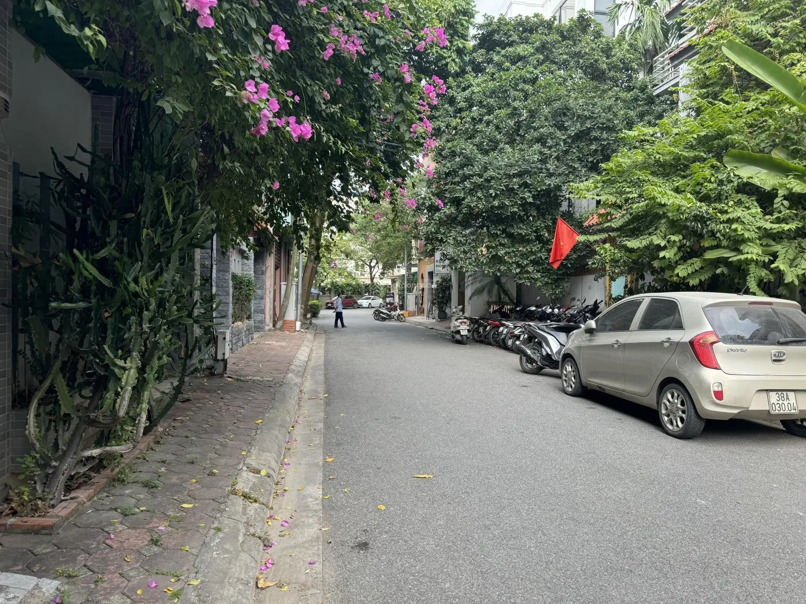 Bán nhà biệt thự tại Khu đô thị Yên Hòa, 160m, giá 50 tỷ