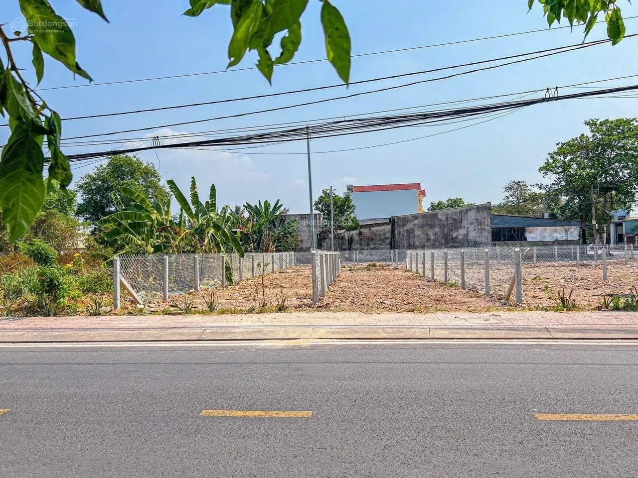 Mặt tiền Nguyễn Văn Tỷ 150m2 - siêu phẩm giá tốt ngay thị trấn, sổ hồng riêng