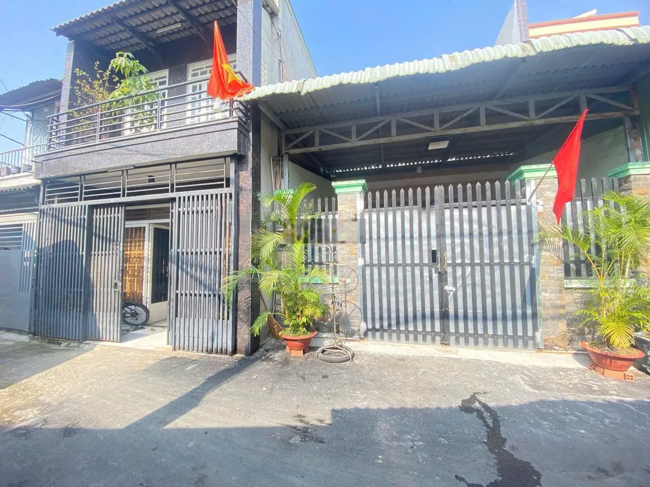Bán nhà Đặng Văn Bi - Thủ Đức - 77M2 - Nhà 2 Tầng - Ô Tô Ngủ Trong Nhà - 3 Phòng Ngủ