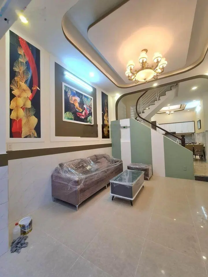 Chính chủ bán gấp nhà mới xây 1 lầu 2PN, SHR, DT 40M2, giá 2,3 tỷ, HXH, đường Mã Lò - Bình Tân
