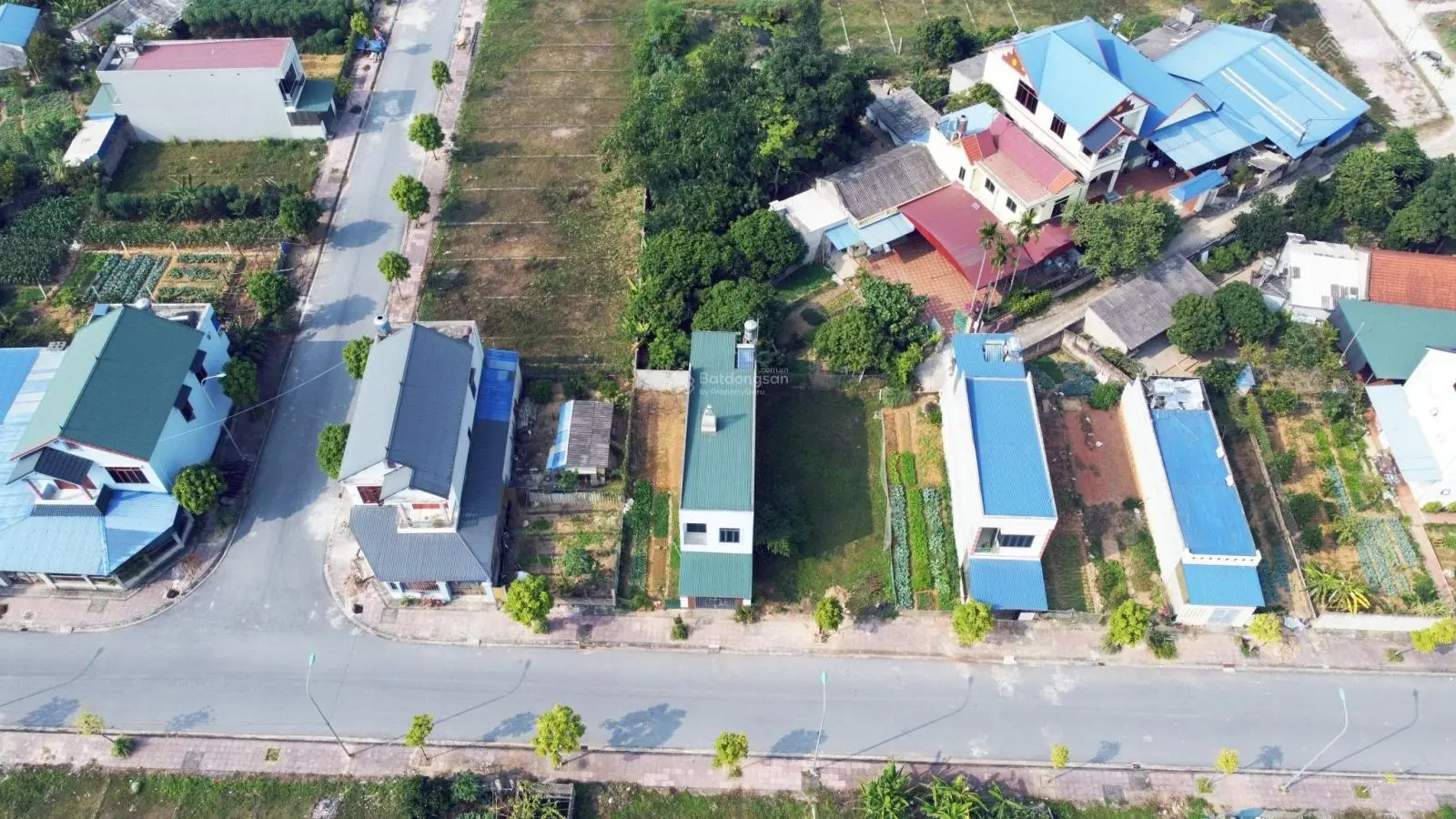 Bán Nhanh lô đất 100 hướng Nam, Mặt tiền 5m giá 700 Triệu, Đường 15m