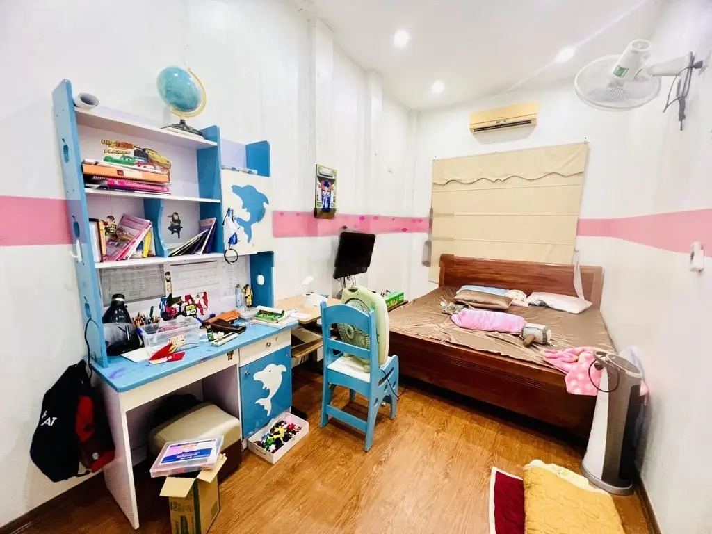 Bán nhà phố Thái Hà, gần ô tô, ngõ thông 4 tầng- 45m2- mặt tiền 5.5m- 8 tỷ 600
