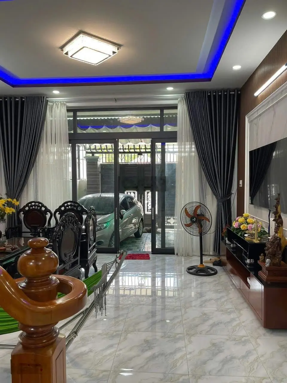 Bán nhà mới 2 tầng Vĩnh Thạnh - Nha Trang, đường xe hơi - giá 3,1 tỷ