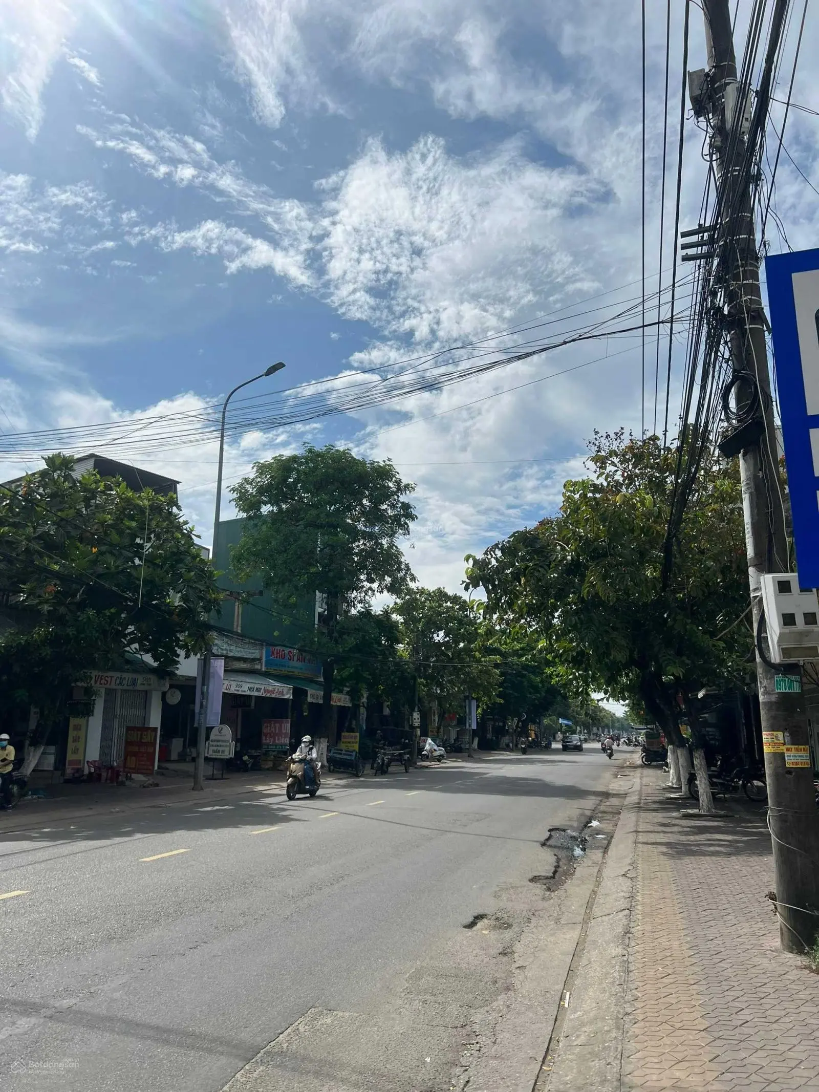 Cần chuyển nhượng MT Quang Trung 356m2 ngang 7 nở hậu 8, đất ở 300m2, đối diện trường ĐHCN 4 - 16ty