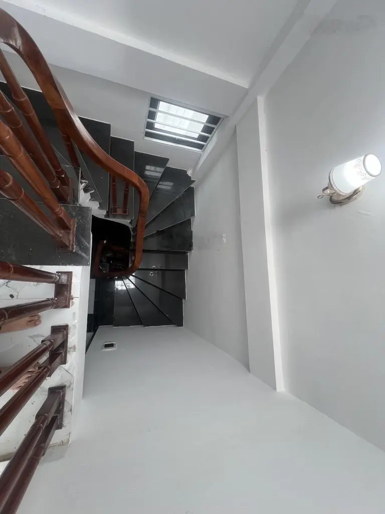 Hàng hiếm tư đình long biên hà nội 35m2