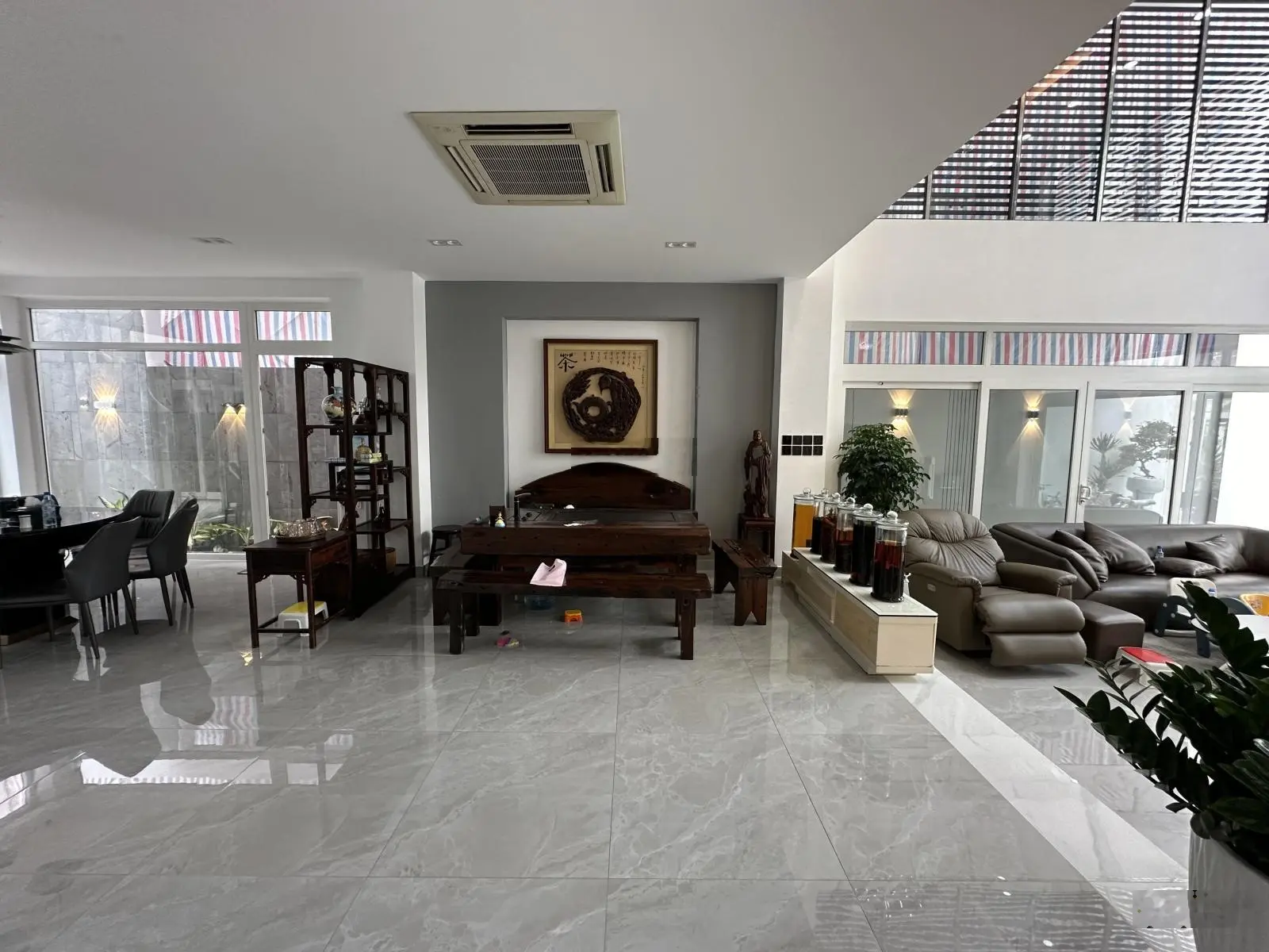 Biệt Thự cao cấp Làng Đại Học, Phước Kiển, Nhà Bè - Cần bán gấp 27.8 tỷ Giảm tiếp 25.2 tỷ