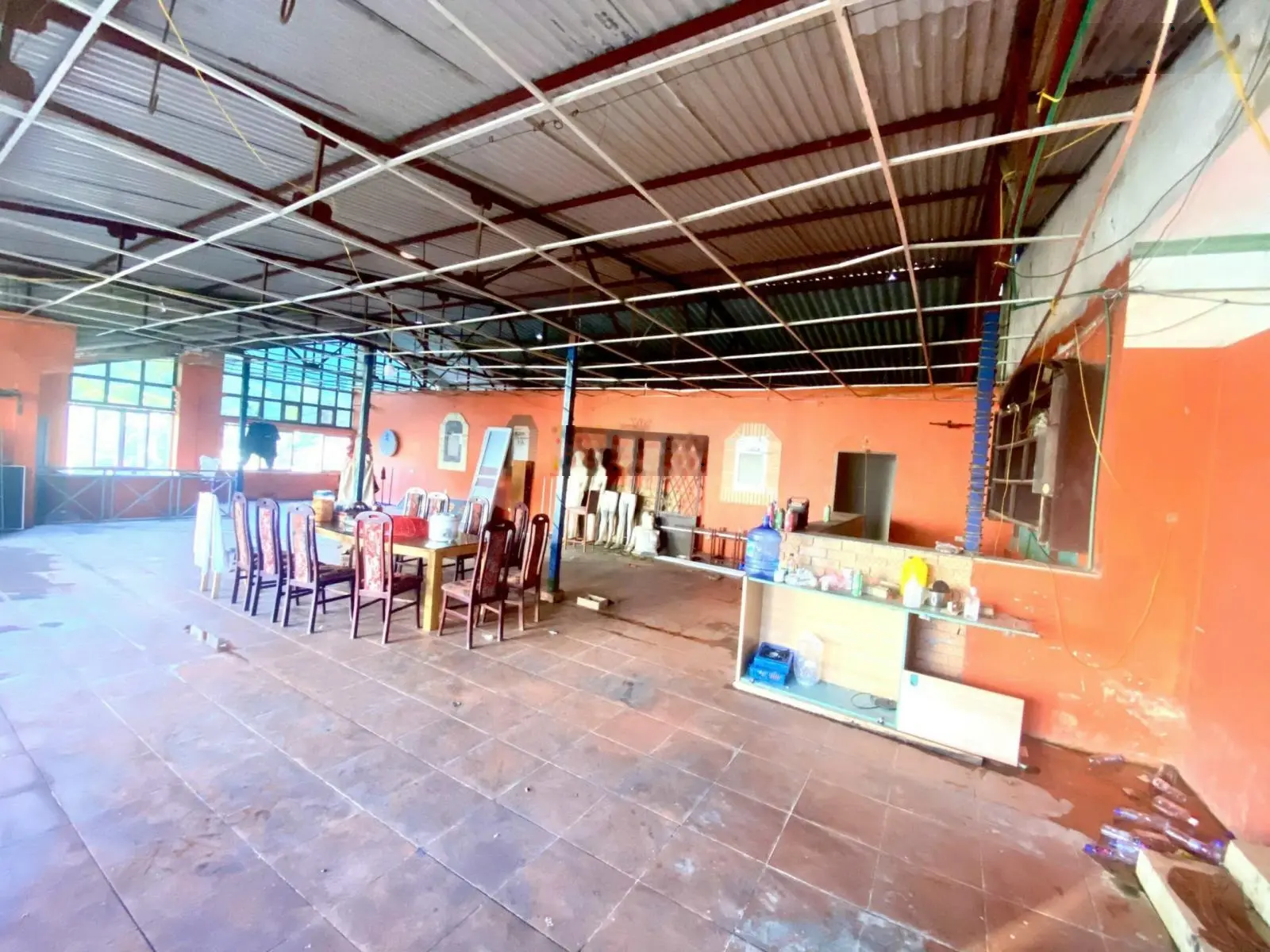Bán khách sạn Lai Châu, 2200m2, 6 tầng, 50 phòng, sổ riêng, 27 tỷ