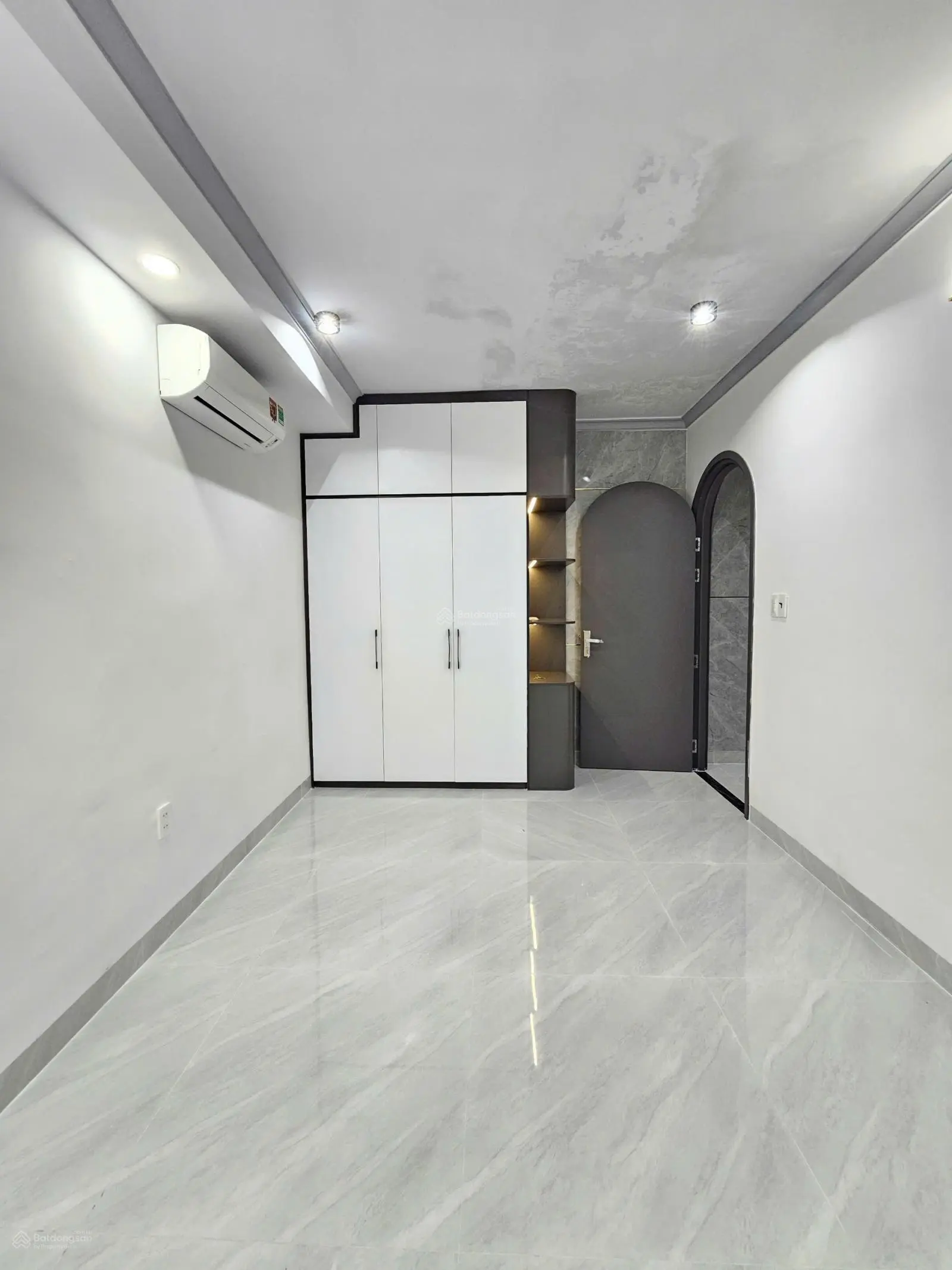 Bán nhà 82.5m2 ngang 5m có phòng ngủ dưới, KDC ngay chợ Phú Phong, P. Bình Chuẩn, TP. Thuận An