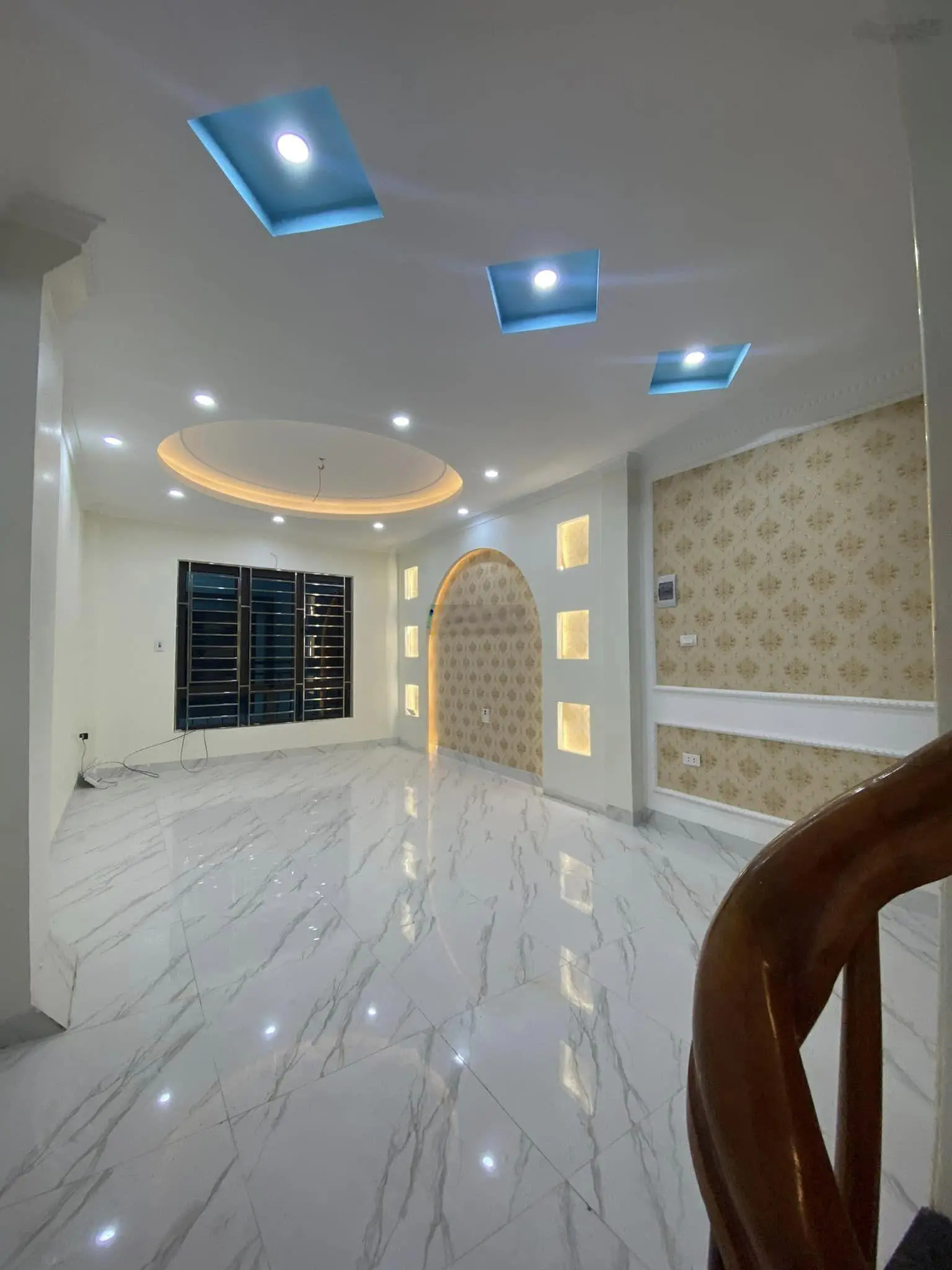 Chính chủ bán nhà 33M2 x 5 Tầng - 3 Ngủ đầy đủ công năng - ÔTô đỗ cổng