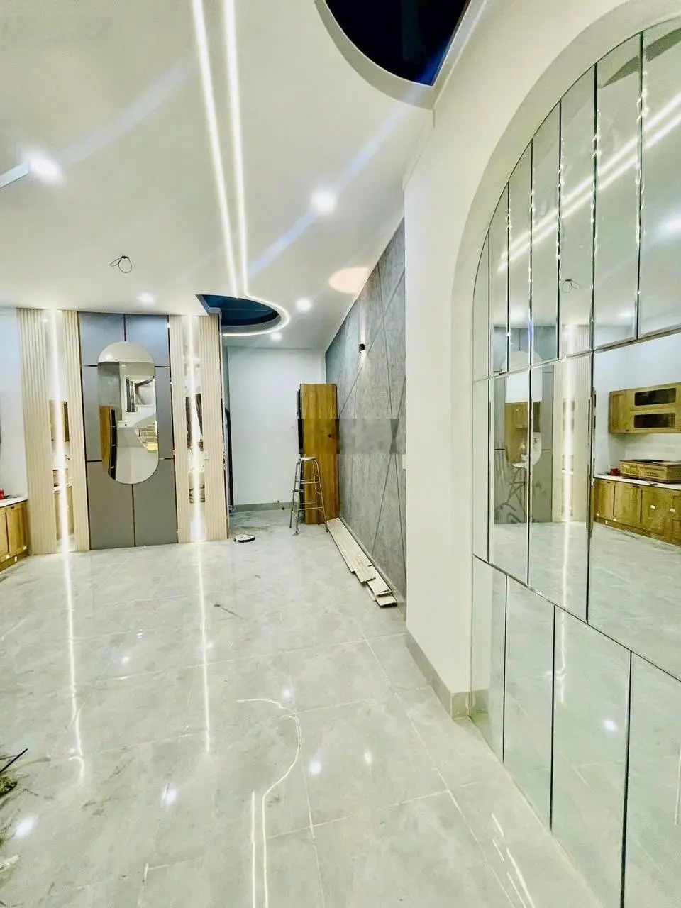 Bán nhà lầu siêu sang P. Tân Phong gần CV Dương Tử Giang chỉ 3tỷ650