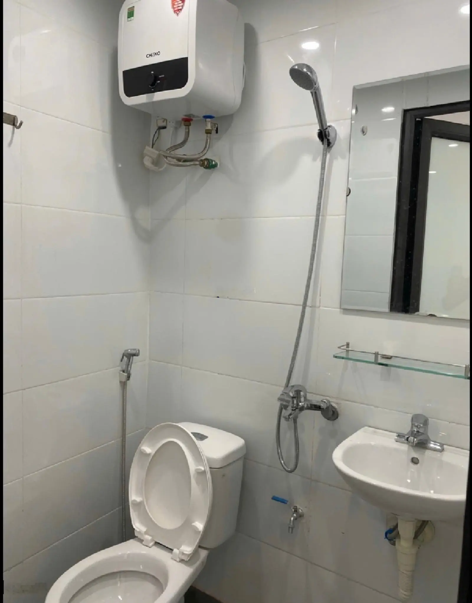 Bán căn hộ tập thể Quan Hoa Cầu Giấy - còn mới, gần phố - 75m2 , 3pn , 2wc - giá 3,65 tỷ
