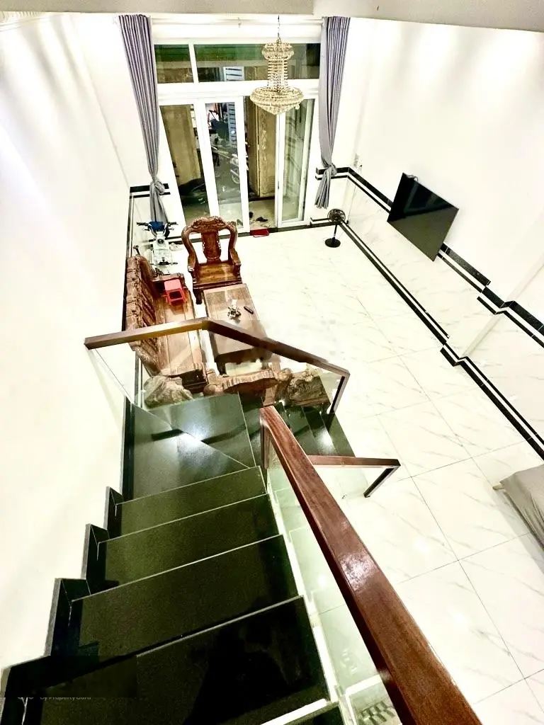 Bán Nhà riêng 4PN + 5WC, Quốc Lộ 13, Hiệp Bình Phước, Thủ Đức, giá thỏa thuận