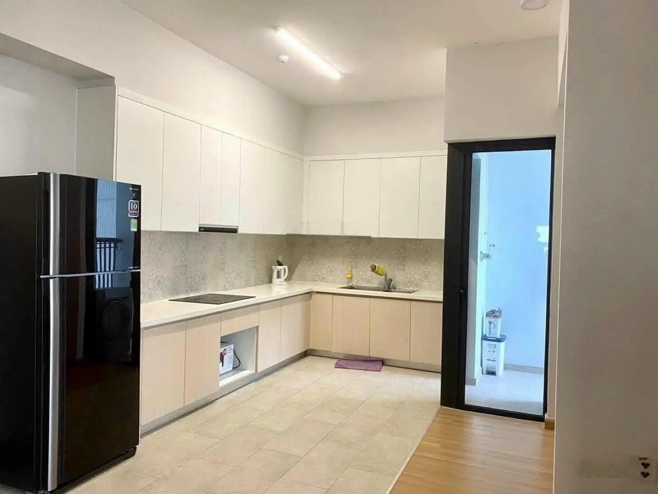 Cần bán căn góc 3PN 2WC full đồ nhật, view hồ Toà Park 1 Ecopark Giá chỉ 4,2 tỷ liên hệ 0862 292 ***