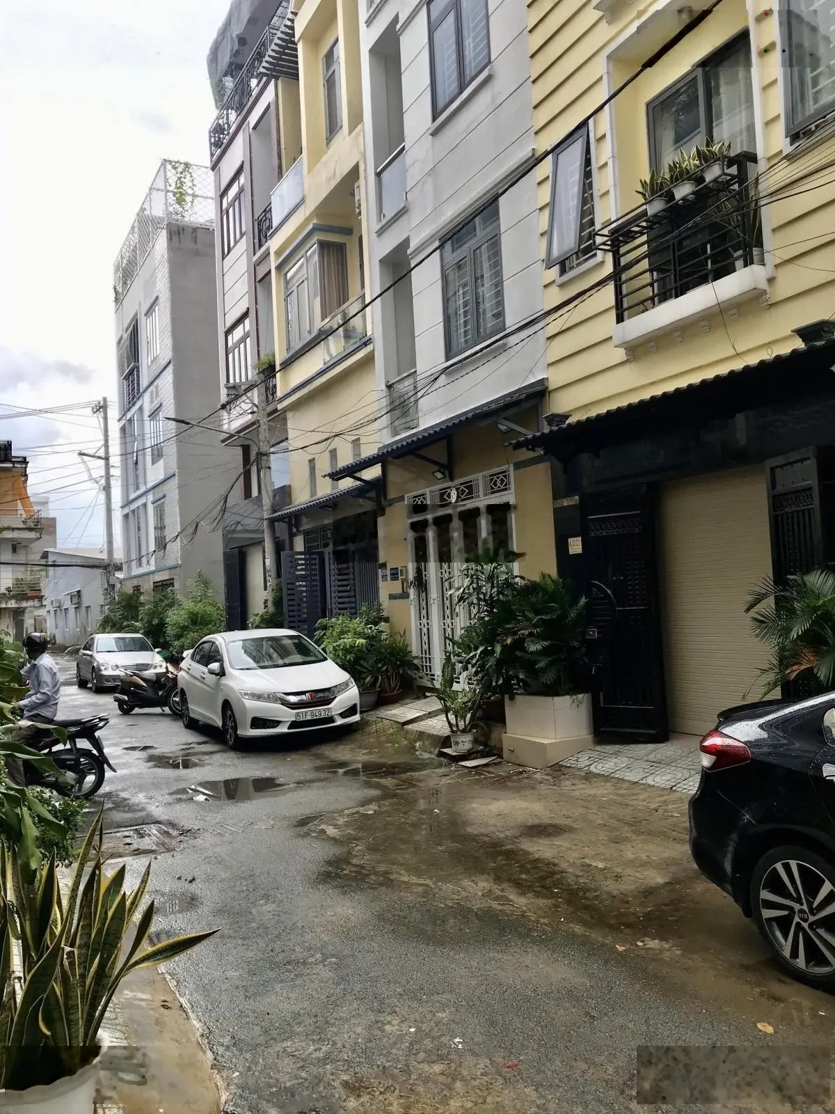 Khu phân lô nhà cực đẹp dân trí - 4 tầng - 3 bước qua Vạn Phúc City