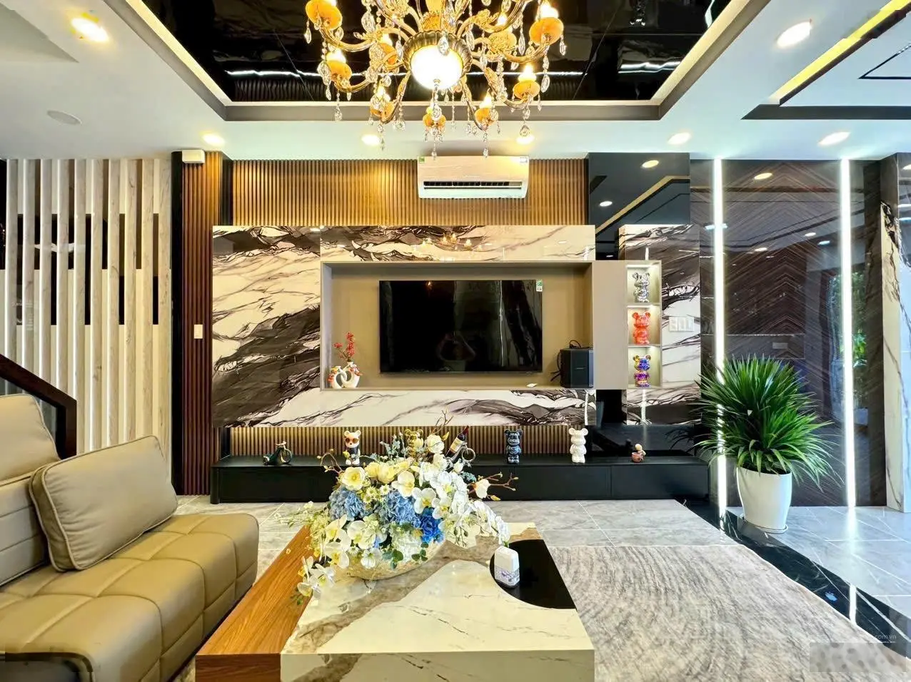 Nhà MTKD đường 32 lớn khu ao sen Tên Lửa cách Aeon 200m, 4 Tầng ( 5x20m ) Giá 17.8 tỷ Còn bớt Lộc