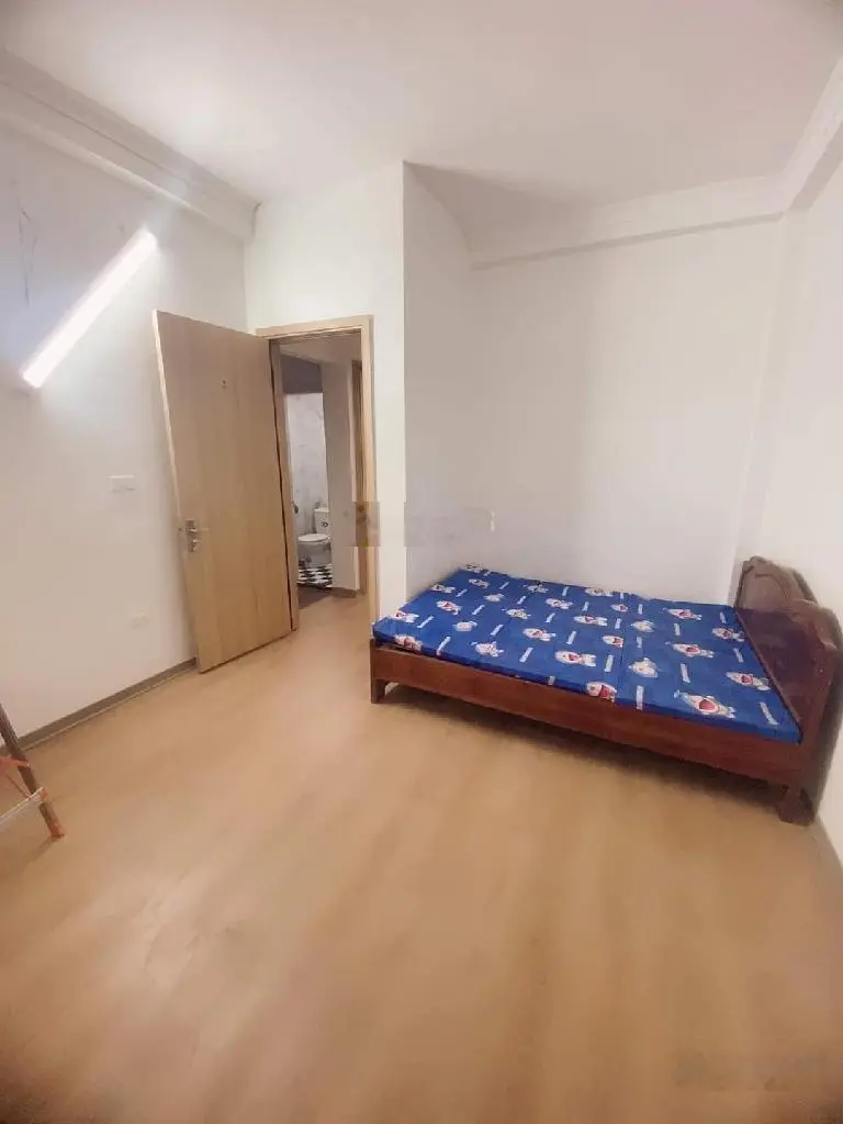 Dịch Vọng, dân xây, 4 tầng, nhà đẹp ở ngay full nội thất, 6,05 tỷ
