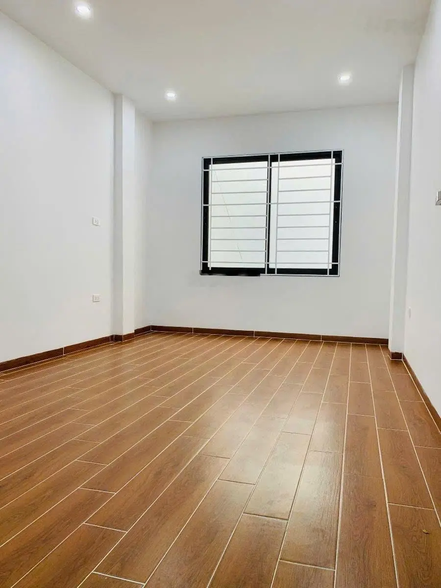 Bán nhà ngõ 97 Phố Văn Cao, Ba Đình 44m2*5T, thang máy, 2thoáng, 20m ra oto, giá 15tỷ.