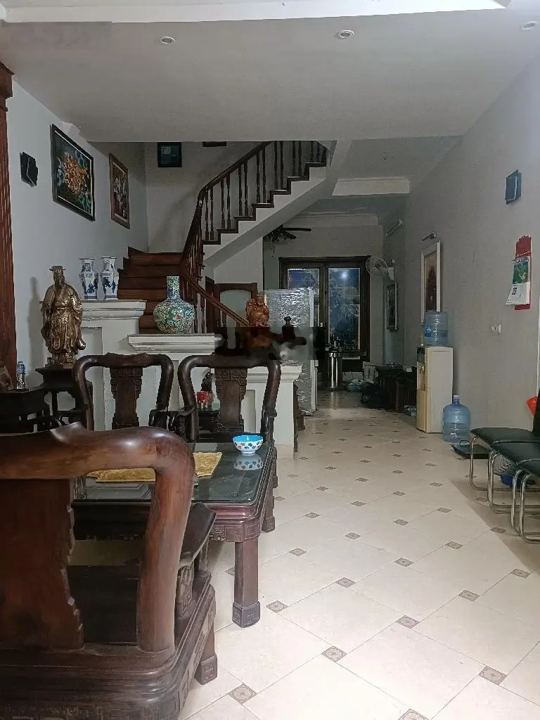 Bán nhà phố Trương Định quận Hai Bà Trưng - ngõ ô tô vào nhà 20m ra phố