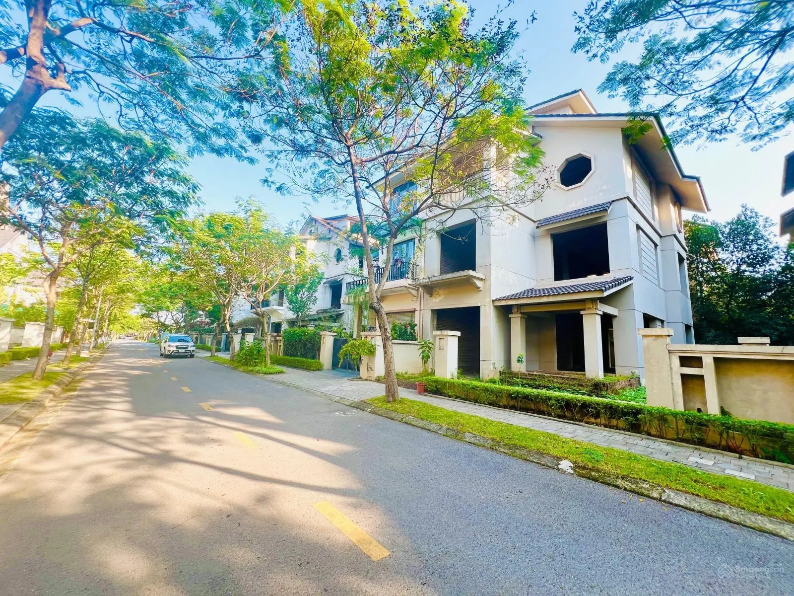 Bán căn biệt thự 180m2 duy nhất hiện nay. Liên hệ 0962 204 ***