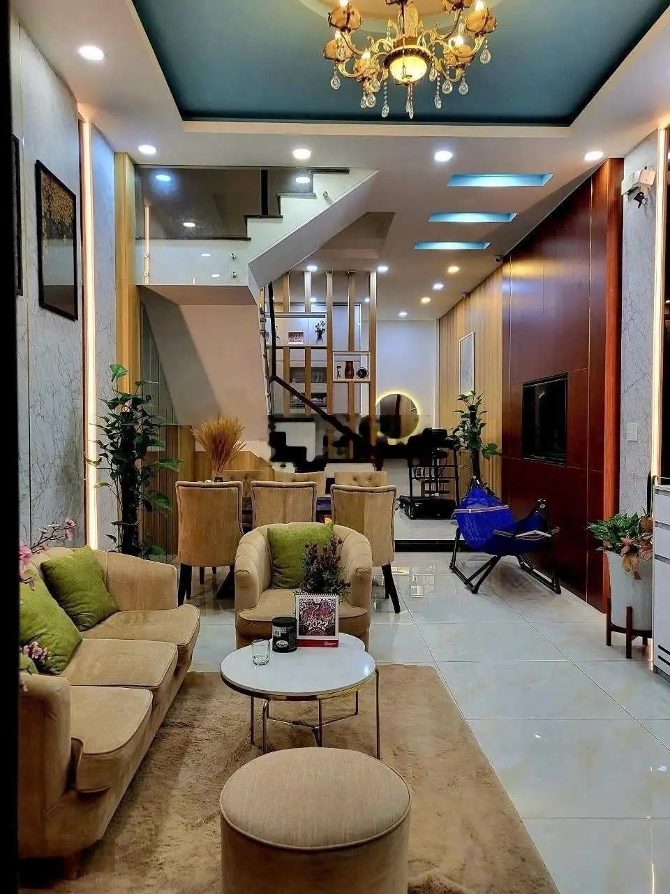 Bán nhà Thủ Đức, full nội thất, 3 lầu, đường ô tô 7m, gần trường học, cầu vượt Gò Dưa