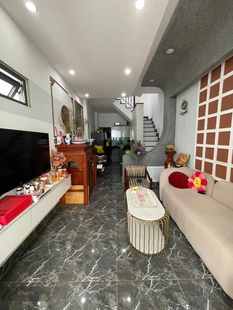 Bán NR 3PN, 3WC, 45m2 ở phường 15, Tân Bình, 5,3 tỷ