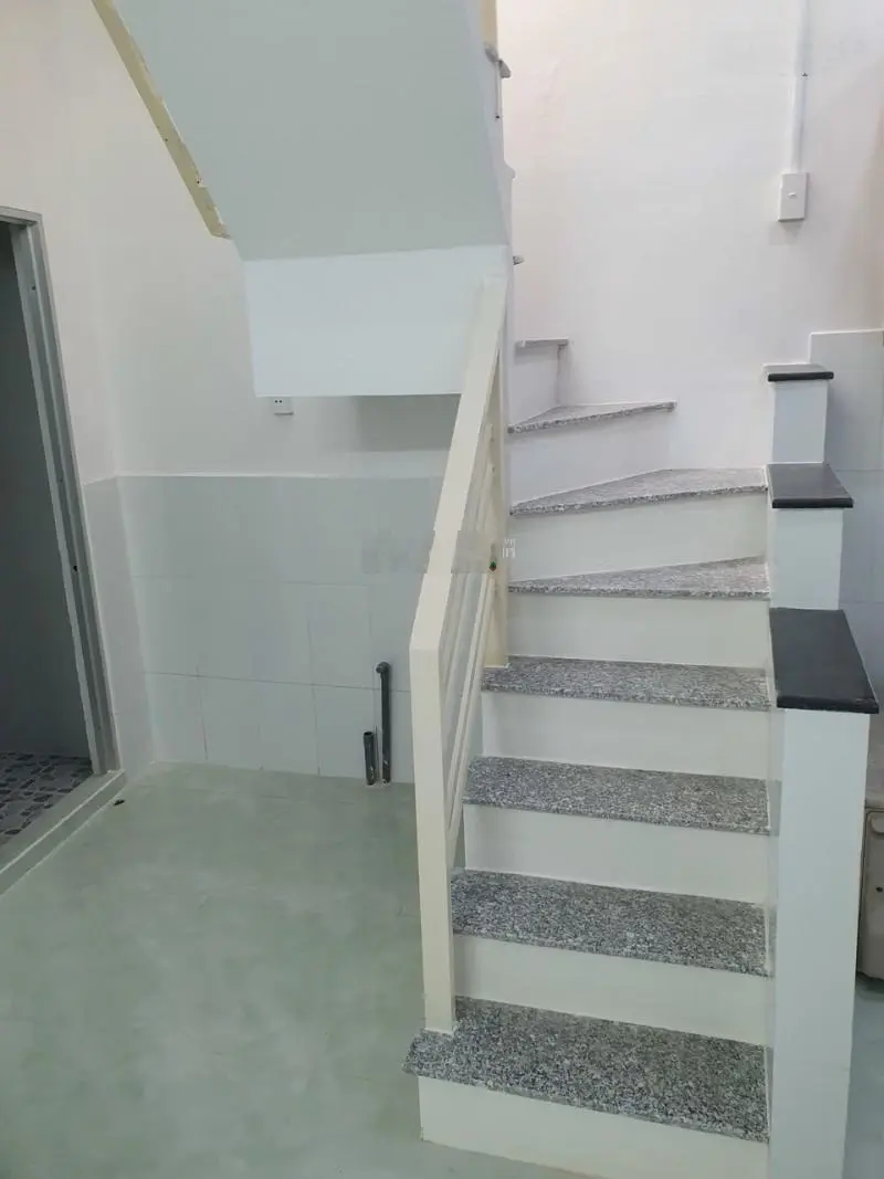 Bán nhà Hoàng Hoa Thám - Hẻm 5m - 70m2 = (5.5x11.5)m - 320/Y