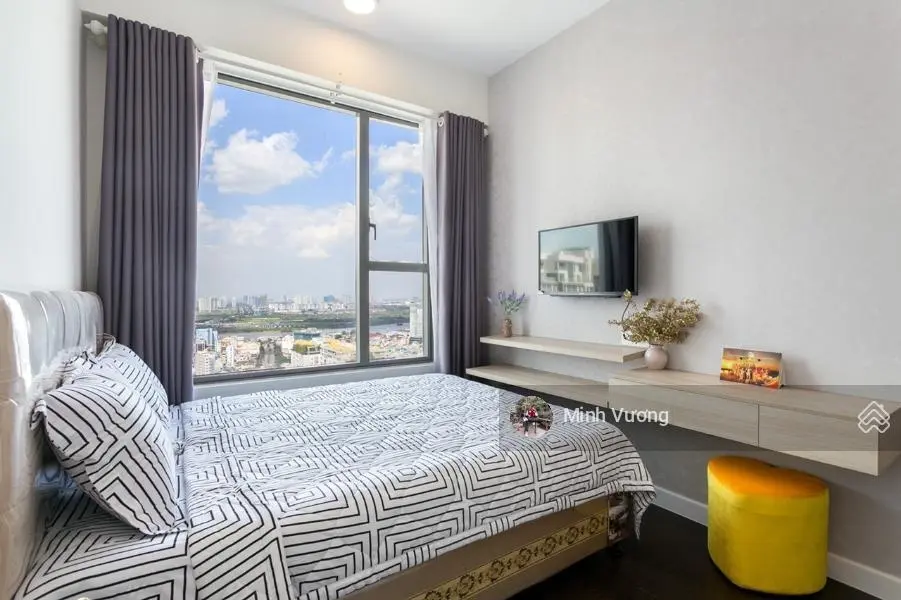 Bán căn hộ 2 phòng ngủ giá thương lượng, diện tích 65 m2, tại Bến Vân Đồn, phường 6, quận 4