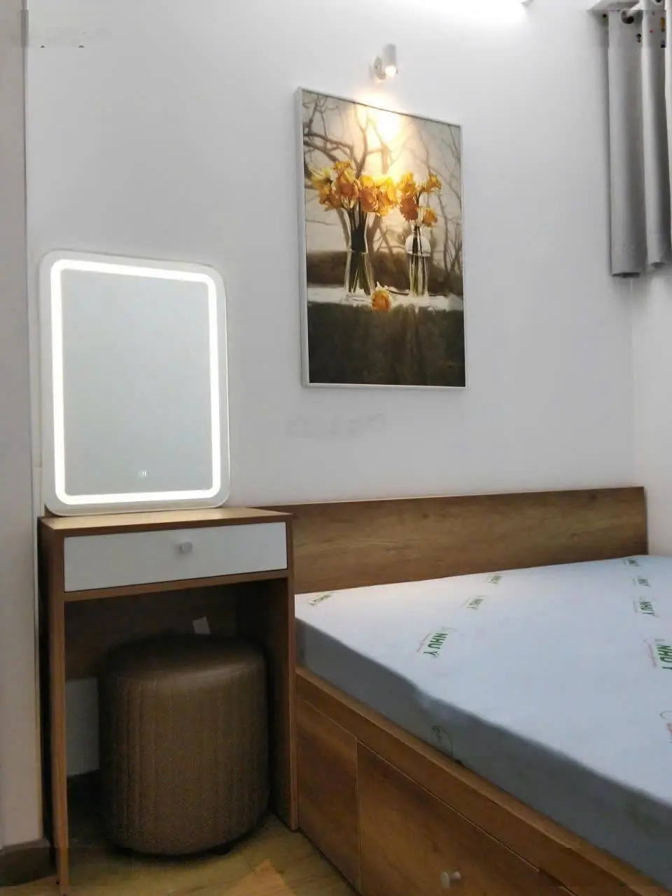 Bán căn hộ chung cư Tôn thất thuyết p1,quận 4,dt 43m2 2 PN, 2 WC,full nội thất,nhà đẹp,thoáng