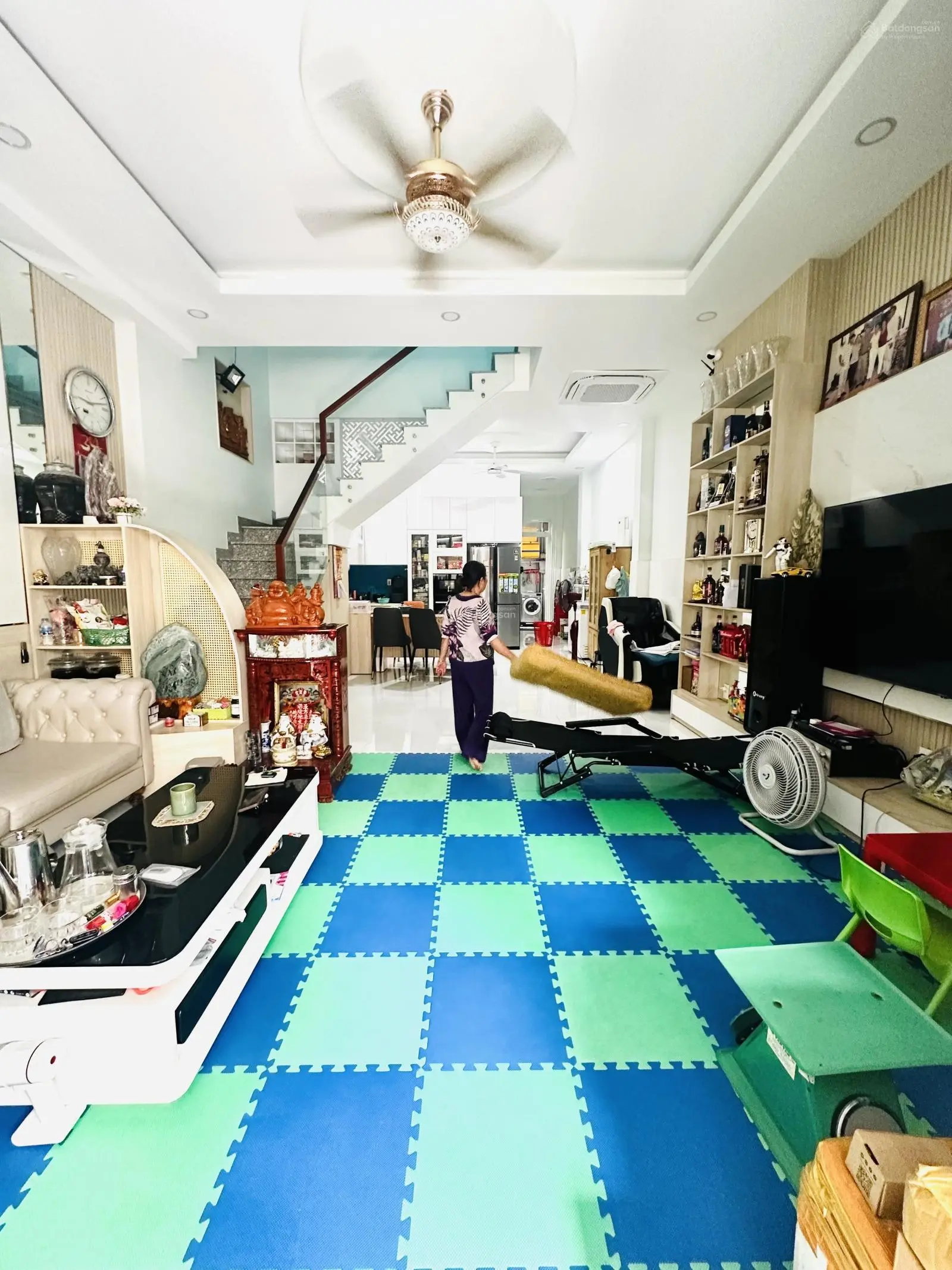 Nhà đẹp 3 tầng - Dọn vào ở ngay - Ô tô ngủ trong nhà - Hoàn công chuẩn