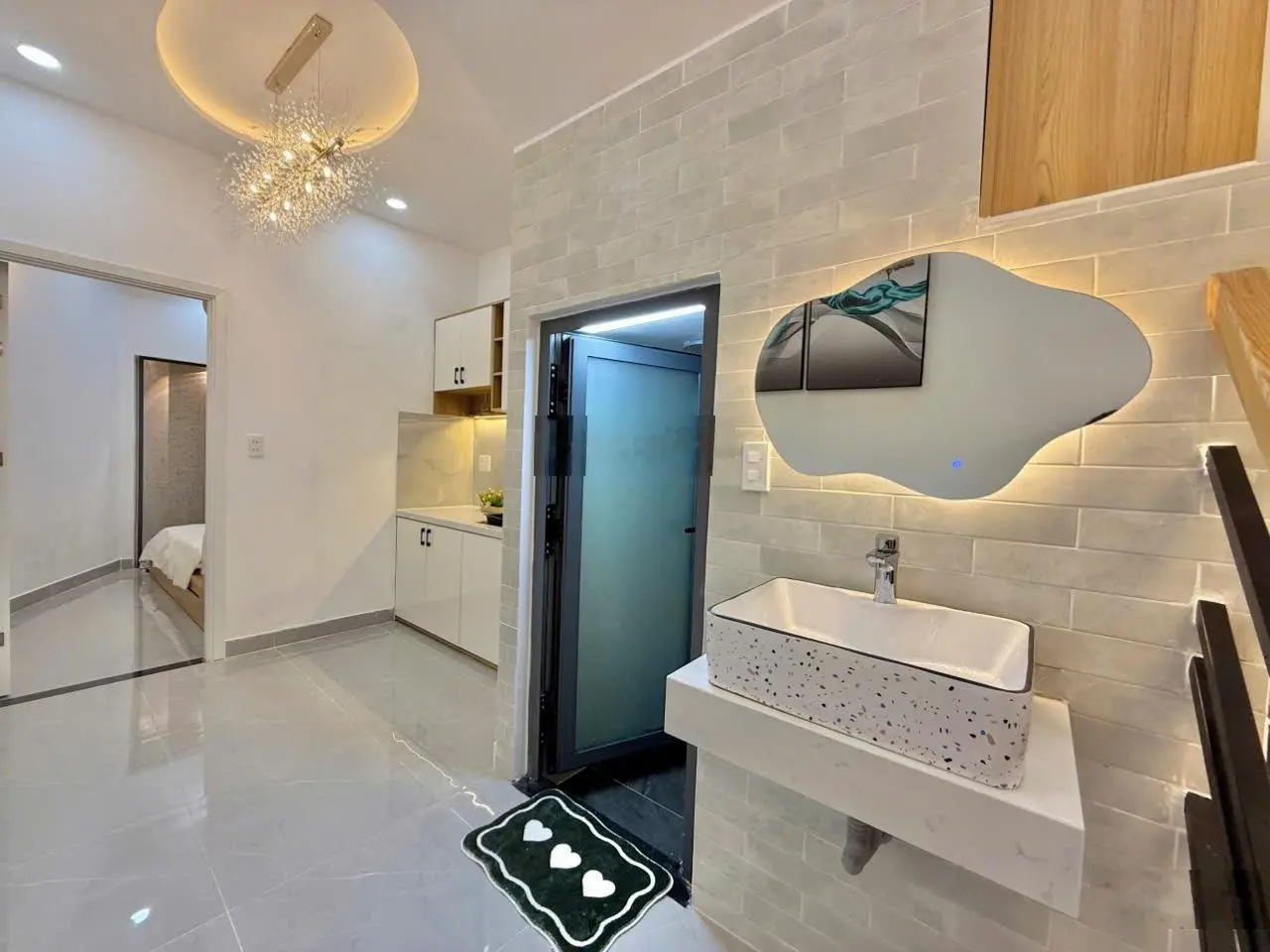 Nhỉnh 5 tỷ ngay phố ẩm thực Phan Xích Long, 42m2, Nhiêu Tứ, P7, Phú Nhuận, xách vali vô ở ngay