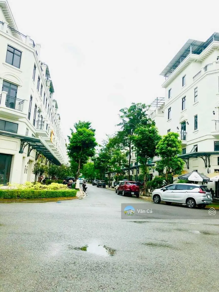 Bán gấp căn shophouse Lakeview City nhà hoàn thiện cơ bản DT 5x20m 5 lầu giá 16 tỷ Lh 0907860179