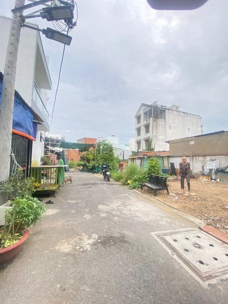 Bán đất Q2, gần chợ chiều Nguyễn Thị Định, 72m2, nhỉnh 4 tỷ
