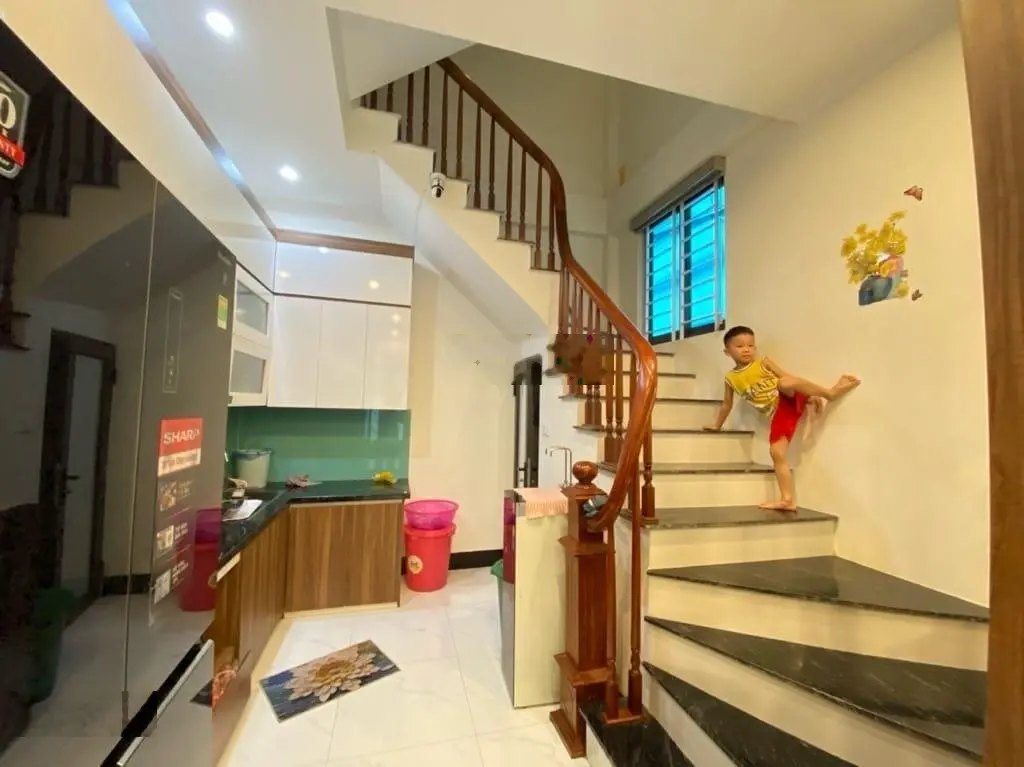 LAI XÁ 35m2 - OTO ĐỖ CỬA - VUÔNG VẮN - 3,5mMT - 2 MẶT THOÁNG - FULL NỘI THẤTGIÁ 4 TỶ 75