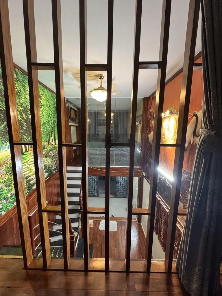 Bán nhà 40m2 x 3 tầng, 3 phòng ngủ, ngõ 255 Lĩnh Nam