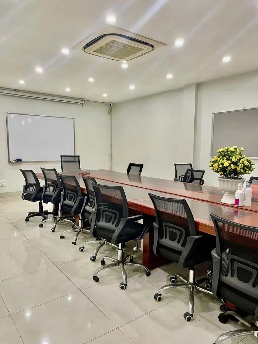 Toà VP 9T có hầm phố Nguyễn Xiển, KD văn phòng cty, spa + phòng khám..., 105m2 MT 9m giá 42.99tỷ