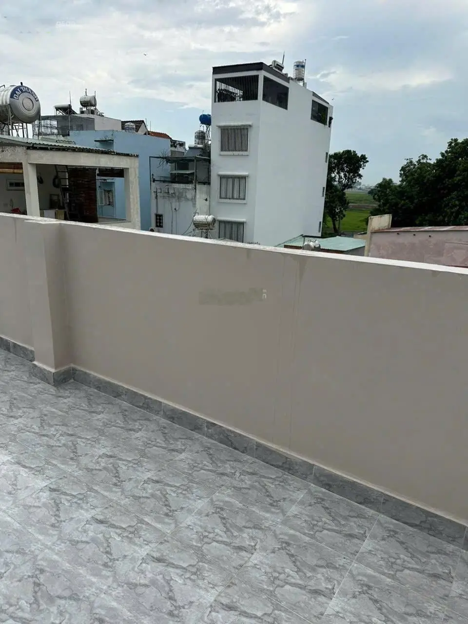 Thống nhất 3 tầng 2 phòng ngủ dt (4x9m) cứng xáp đẹp LH 0906389979