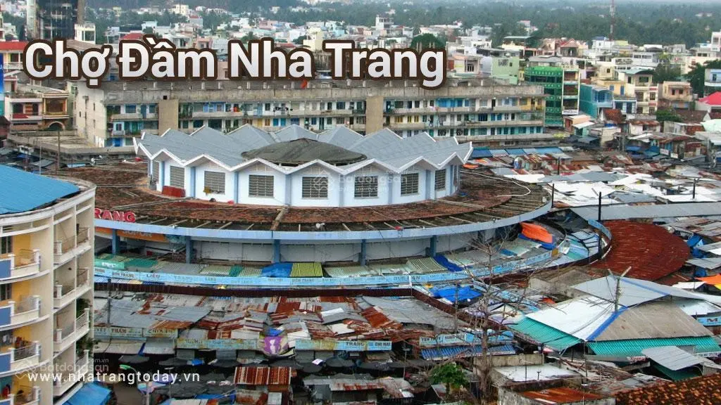 Bán nhà mặt tiền kinh doanh khu bàn cờ, ngay chợ đầm, gần biển