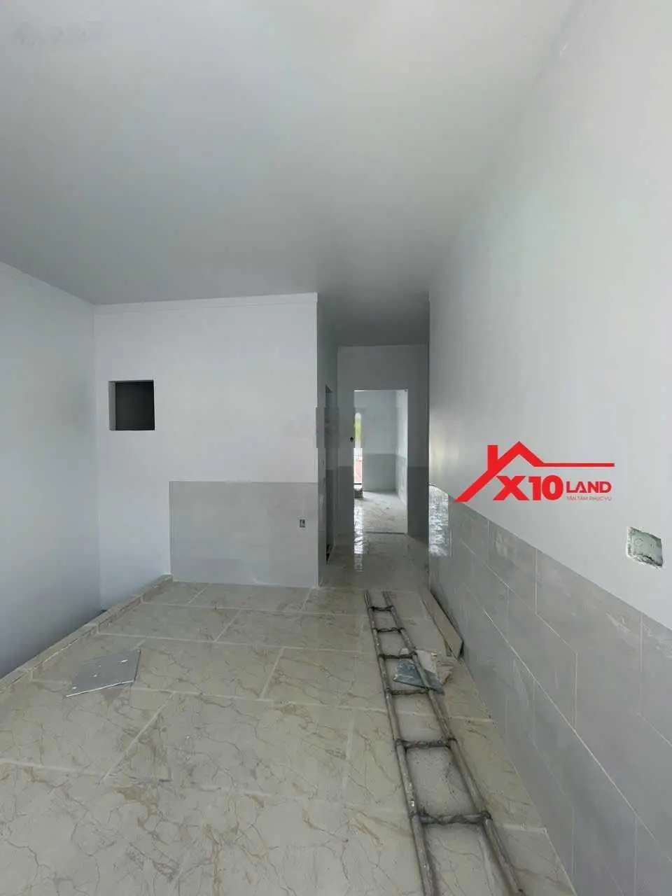 Bán gấp nhà 2 tầng mới keng cách Nguyễn Ái Quốc 100 mét, chỉ 2.85 tỷ