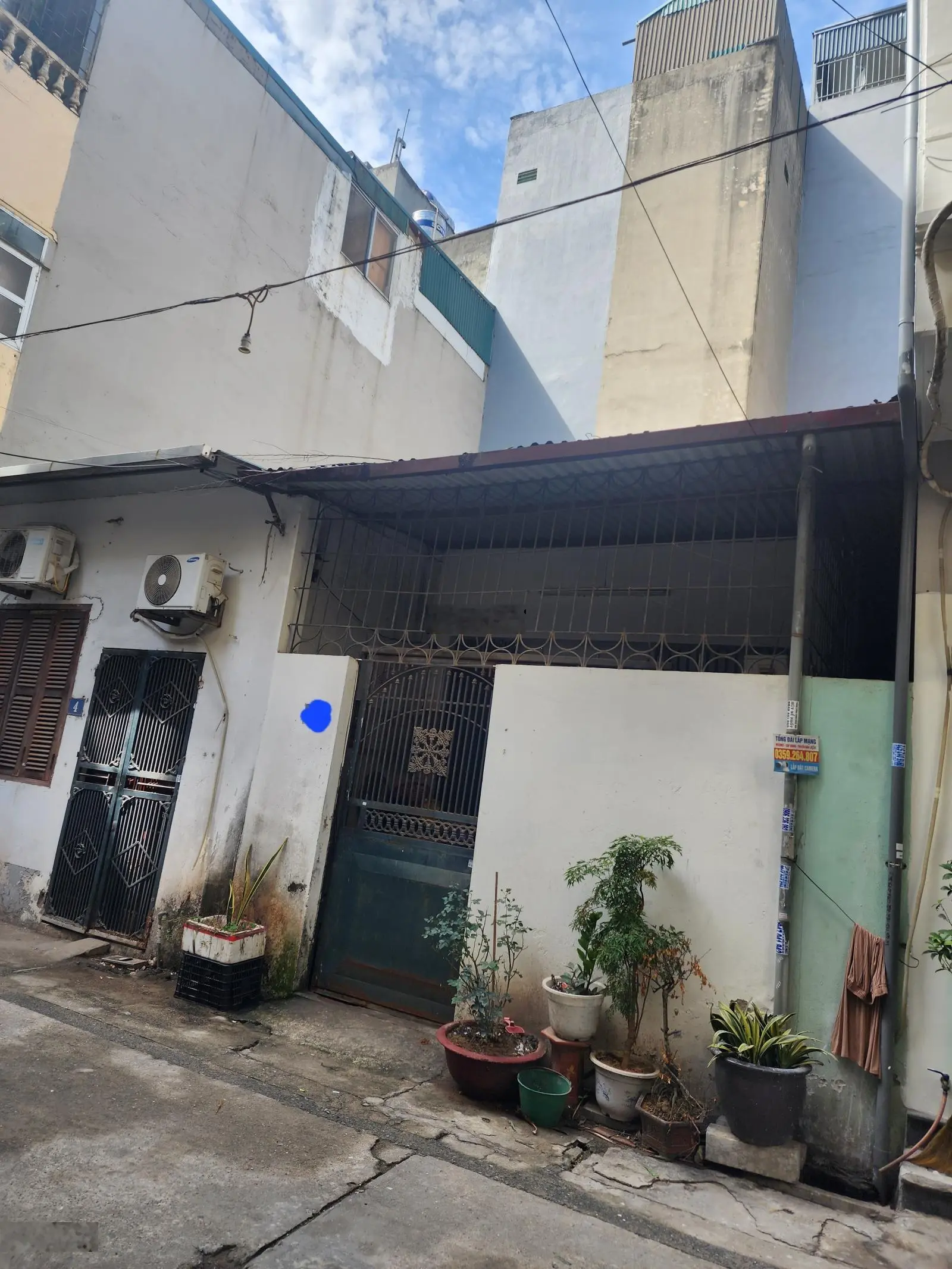 Phân lô lô góc ô tô vào nhà gần kđt mỗ lao.