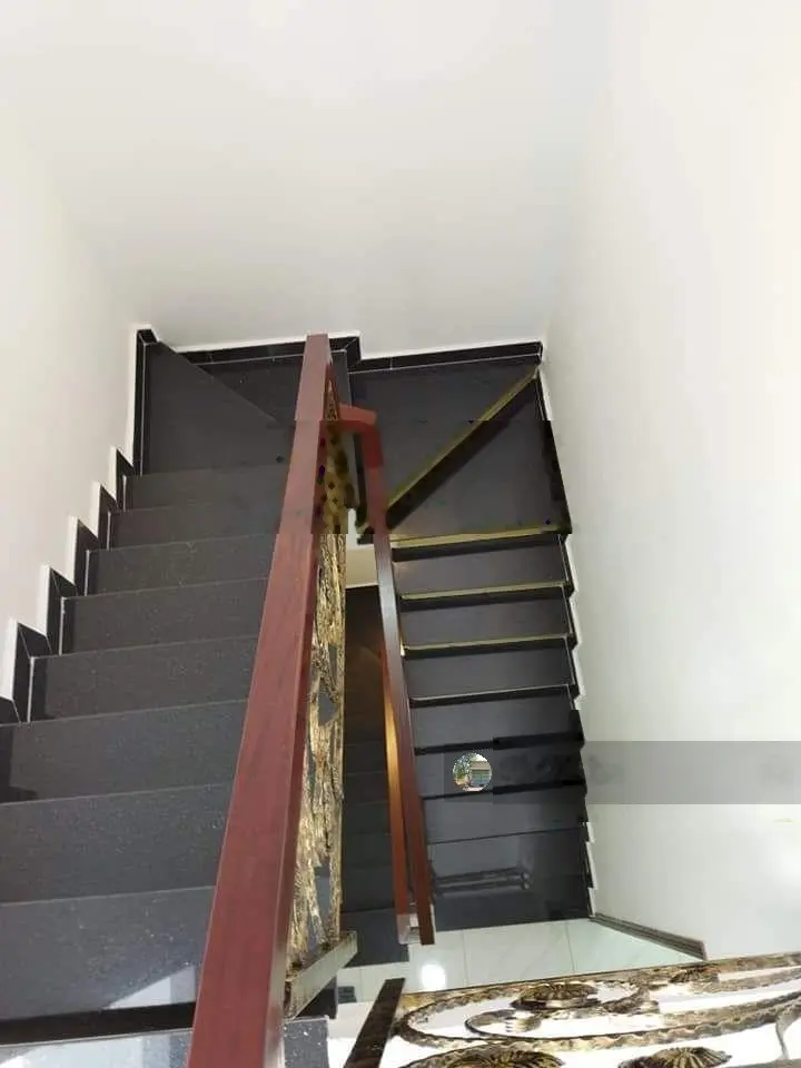 Nhà đường Bờ Tuyến 64m2, 1T2L đường Bờ Tuyến ngay sát chợ đêm Bà Hom cách BV Quóc Anh 500m, SHR