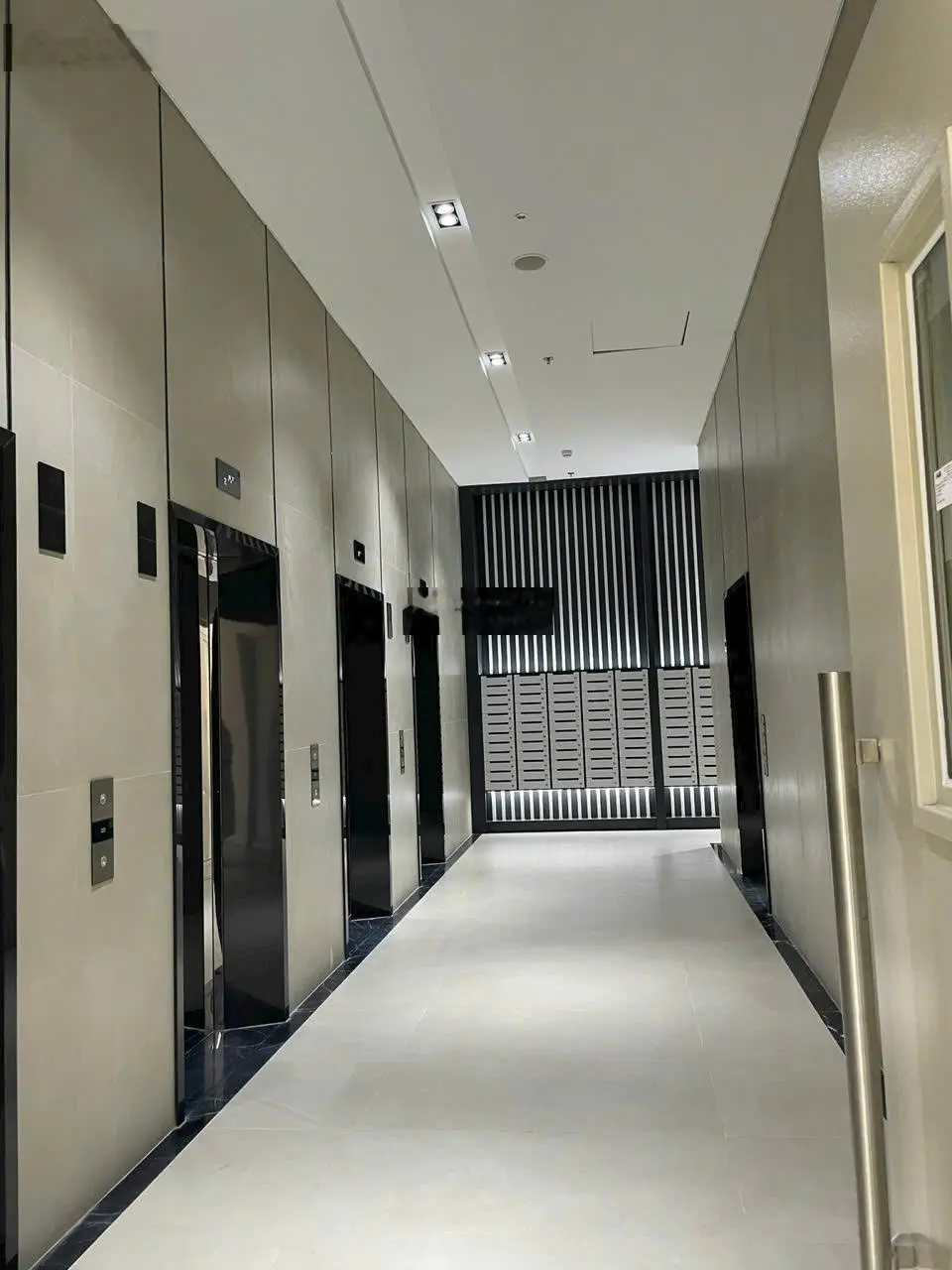 Bán Căn Hộ Duplex Trần Nhà Cao 5,2m Thiết Kế Theo Ý Thích 3-4PN, Giá Chỉ 2,3 Tỷ