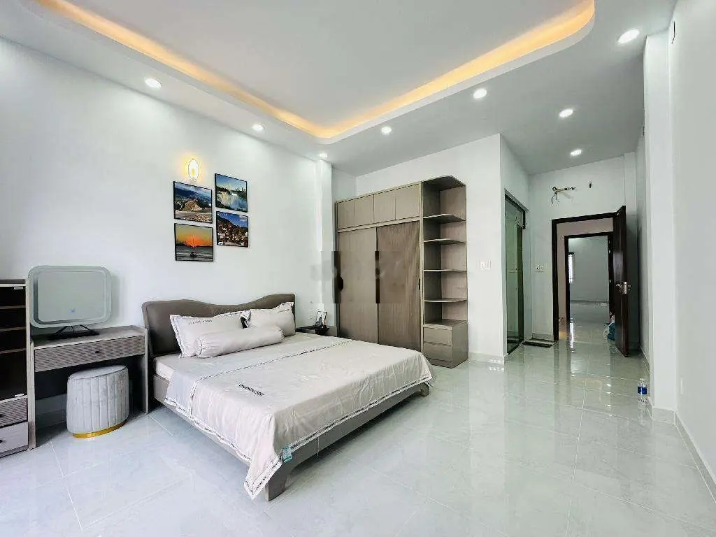 Mặt Tiền Khu Tên Lửa - Full Nội Thất- 4.2 x 22.7 m - 95m2- 3 Tầng