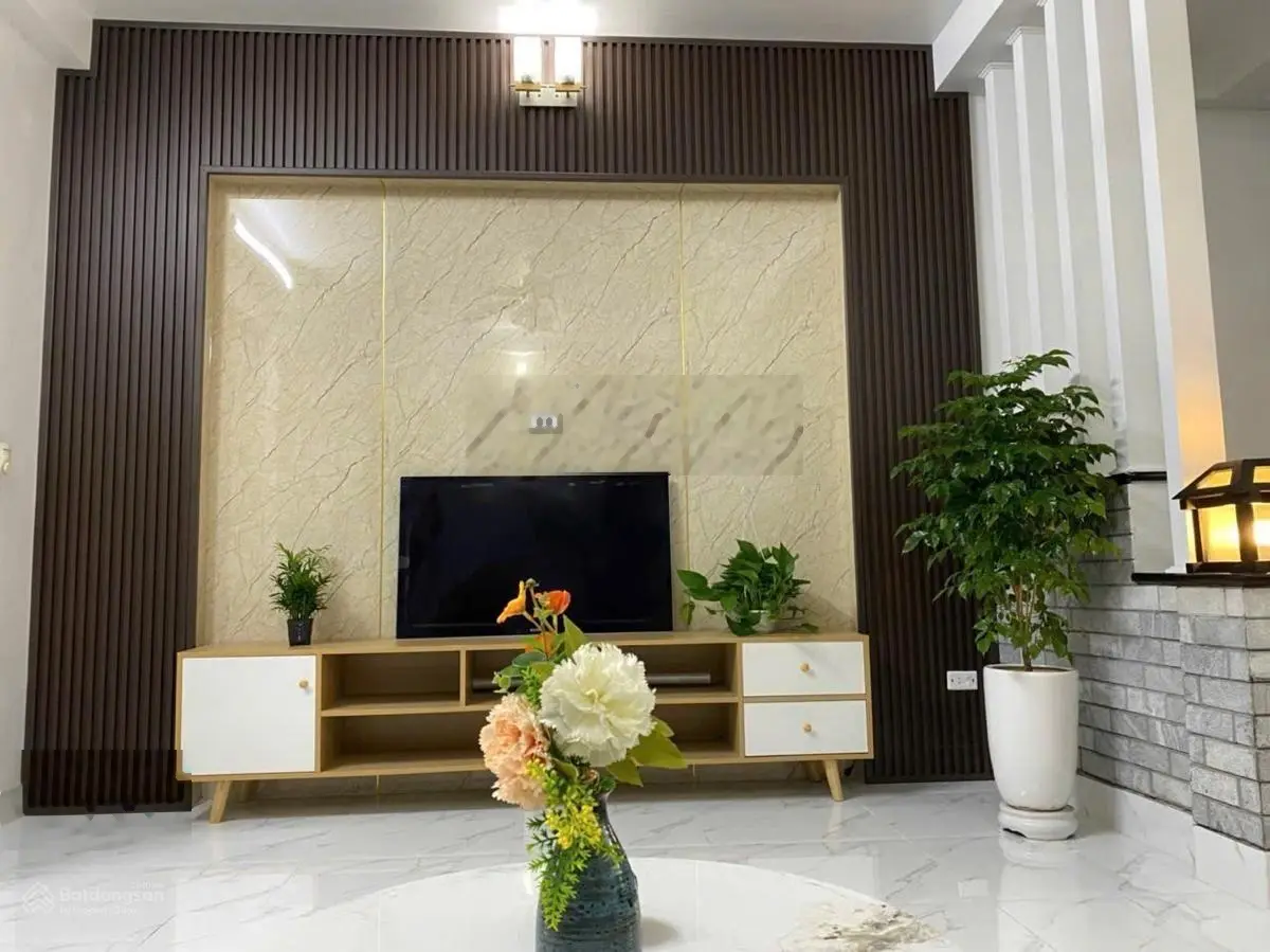 Bán Gấp nhà siêu hot Mỹ Đình 49m2 x4 tầng dân xây chắc chắn xung quanh ngập tràn tiện ích