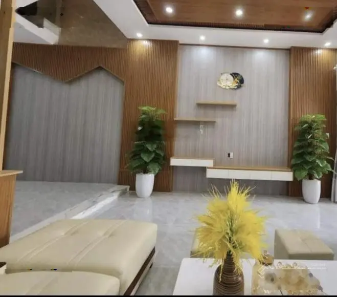 Chính chủ bán gấp nhà Nguyễn Gia Trí, p 25, Bình Thạnh. Giá 2,47 tỷ. Shr, pháp lí chuẩn