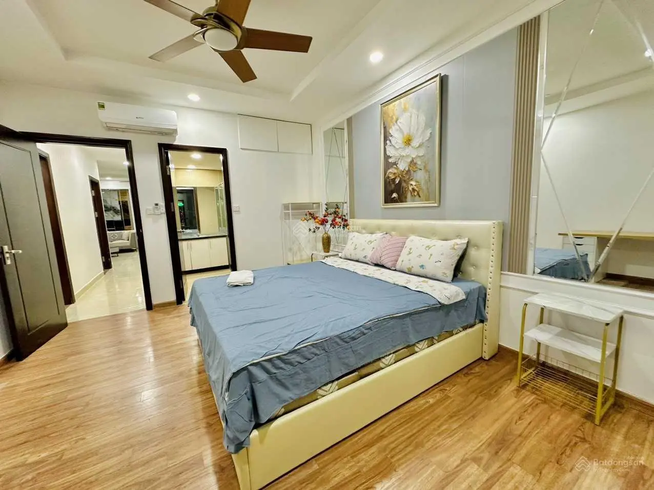 Bán căn hộ 120m2 chung cư Times City, có slot oto, Hướng Nam View nhạc nước đẹp