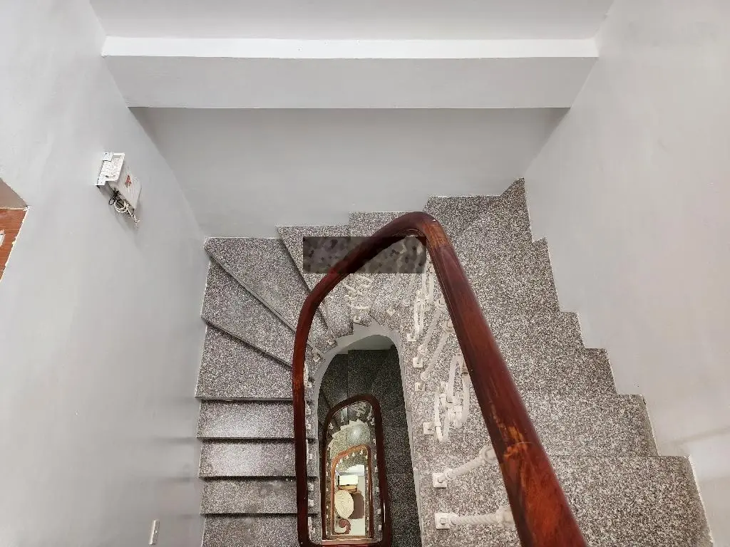 Nhà đẹp An Xá - Ba Đình - Tặng full nội thất - cách ô tô, mặt phố 50m - 2 mặt thoáng trước sau