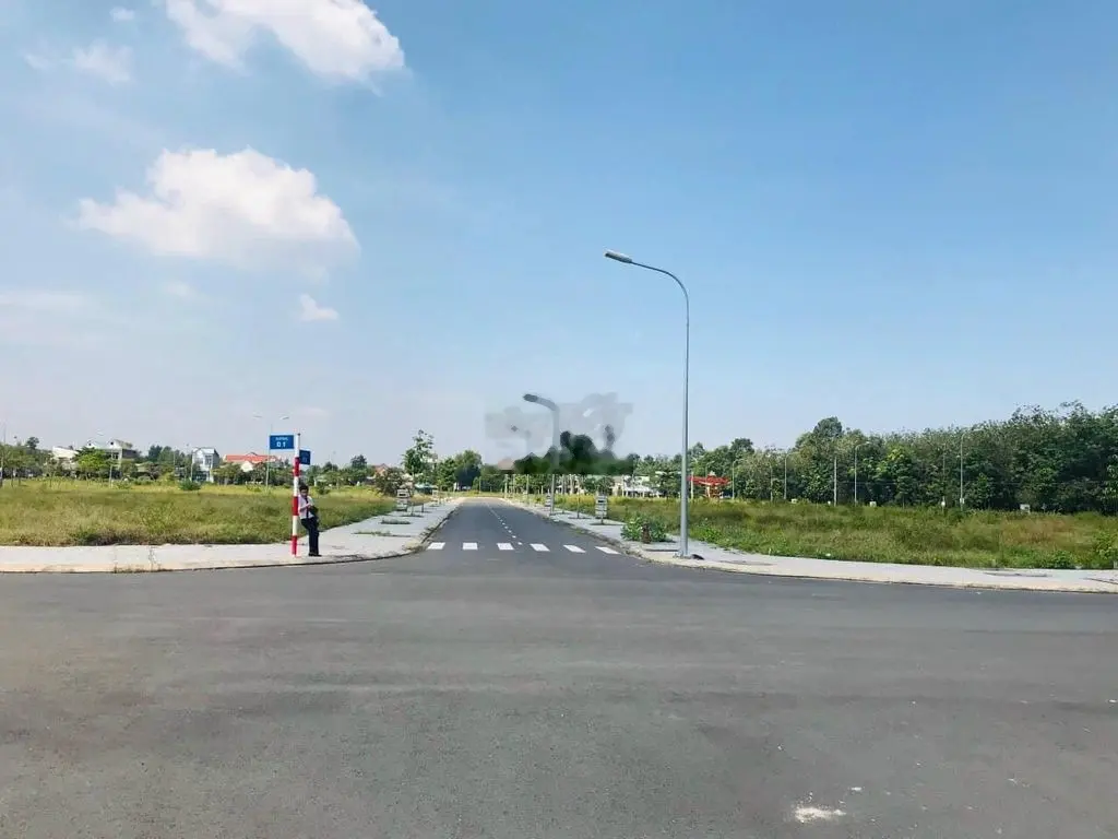 Thanh lý lô MT Phùng Hưng nút giao cao tốc BH - VT giá 850 triệu/100m2
