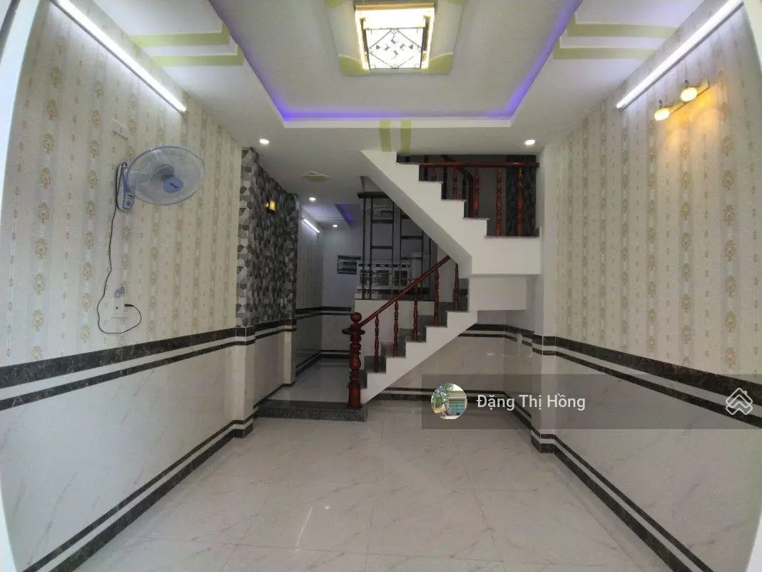 Cần bán gấp nhà đường Lưu Hữu Phước 53m2 ra Võ Văn Kiệt 500m, sổ riêng ,hẻm xe hơi 4m, dân cư đông
